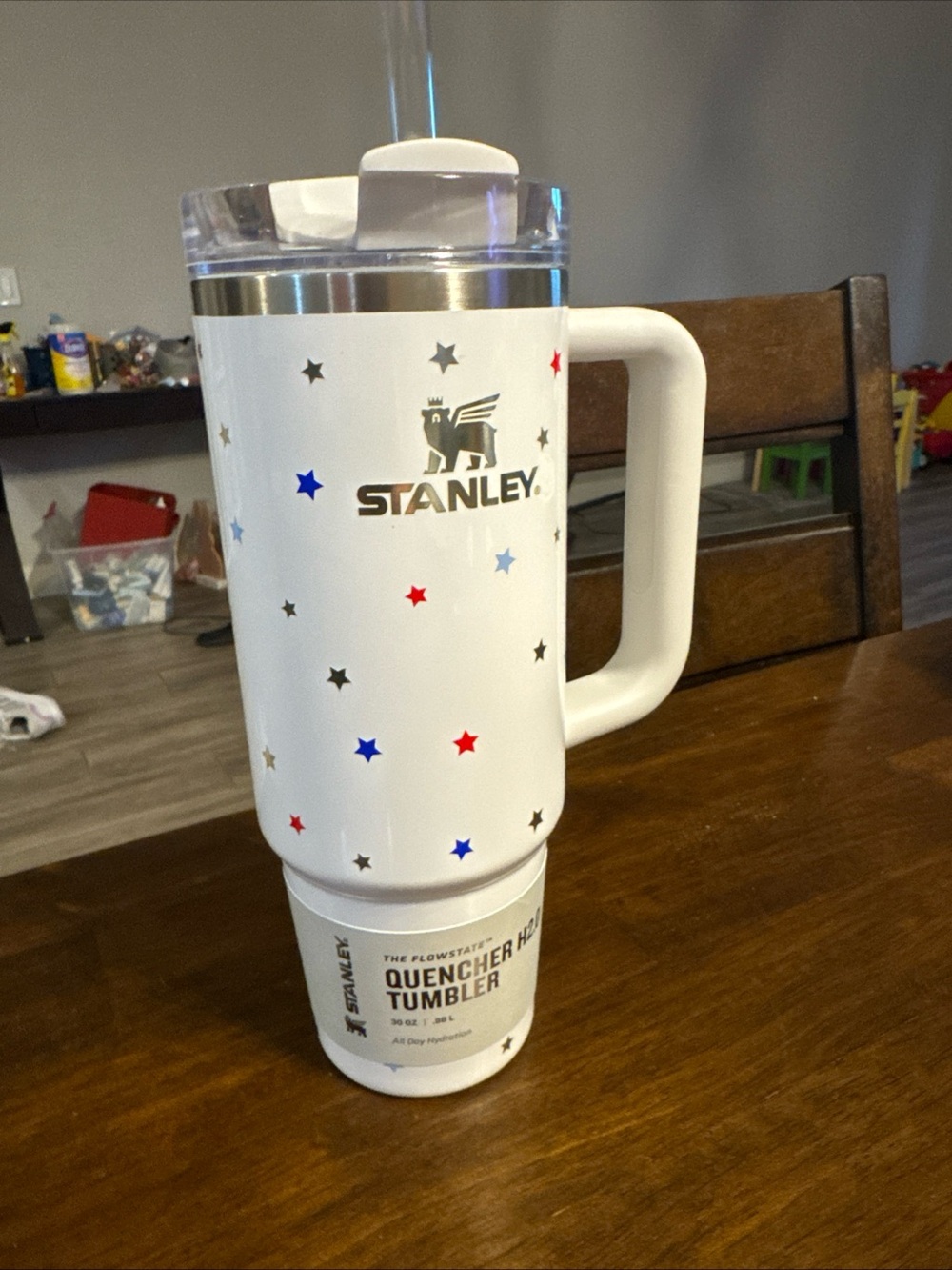 Stanley White Star Accent Quencher Tumbler with Handle